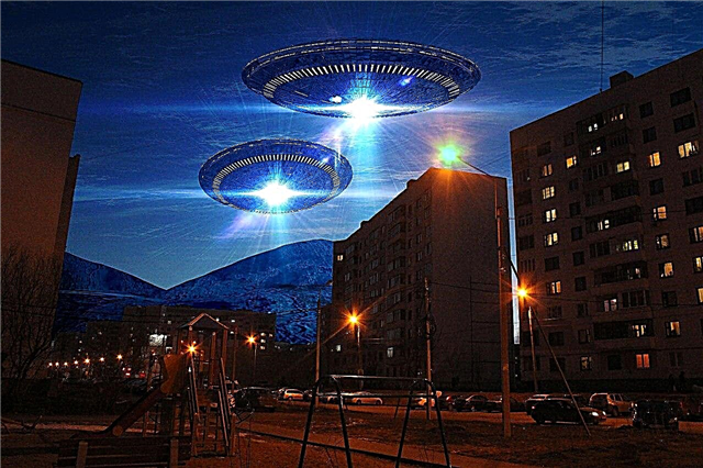 ព្រឹត្តិការណ៍និងហេតុការណ៍ពិតចំនួន ២០ របស់ UFO៖ ចាប់ពីការមើលឃើញរហូតដល់ការចាប់ពង្រត់