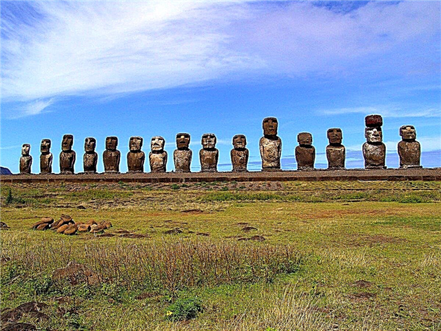 25 hechos sobre la Isla de Pascua: cómo los ídolos de piedra destruyeron una nación entera
