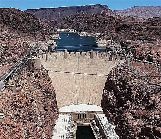Hoover Dam - the famous dam